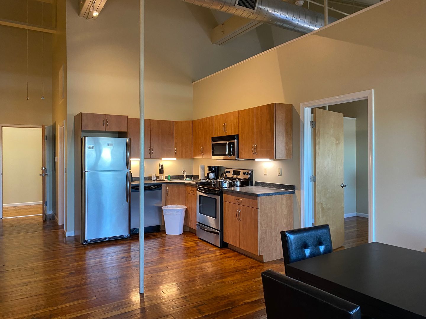 New Bedford Apartment: 75 Wamsutta Street