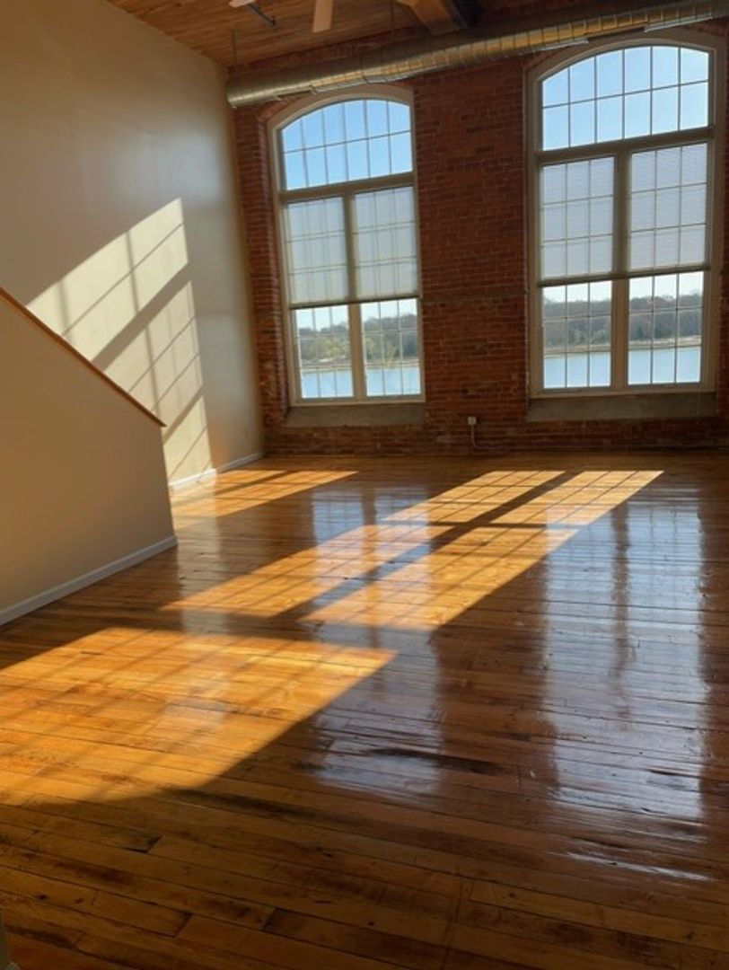 Victoria Riverside Lofts 11 of 12