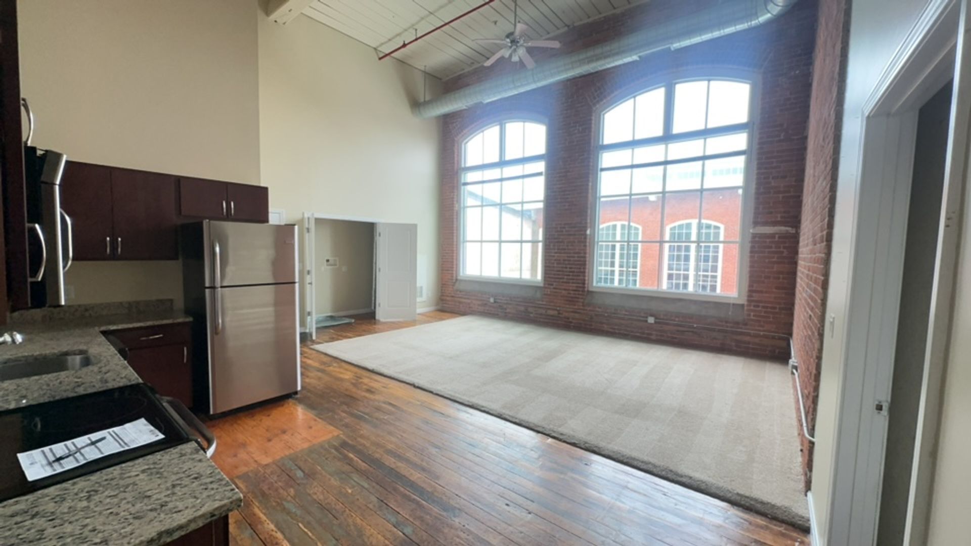 New Bedford Apartment: 200 Riverside Ave.