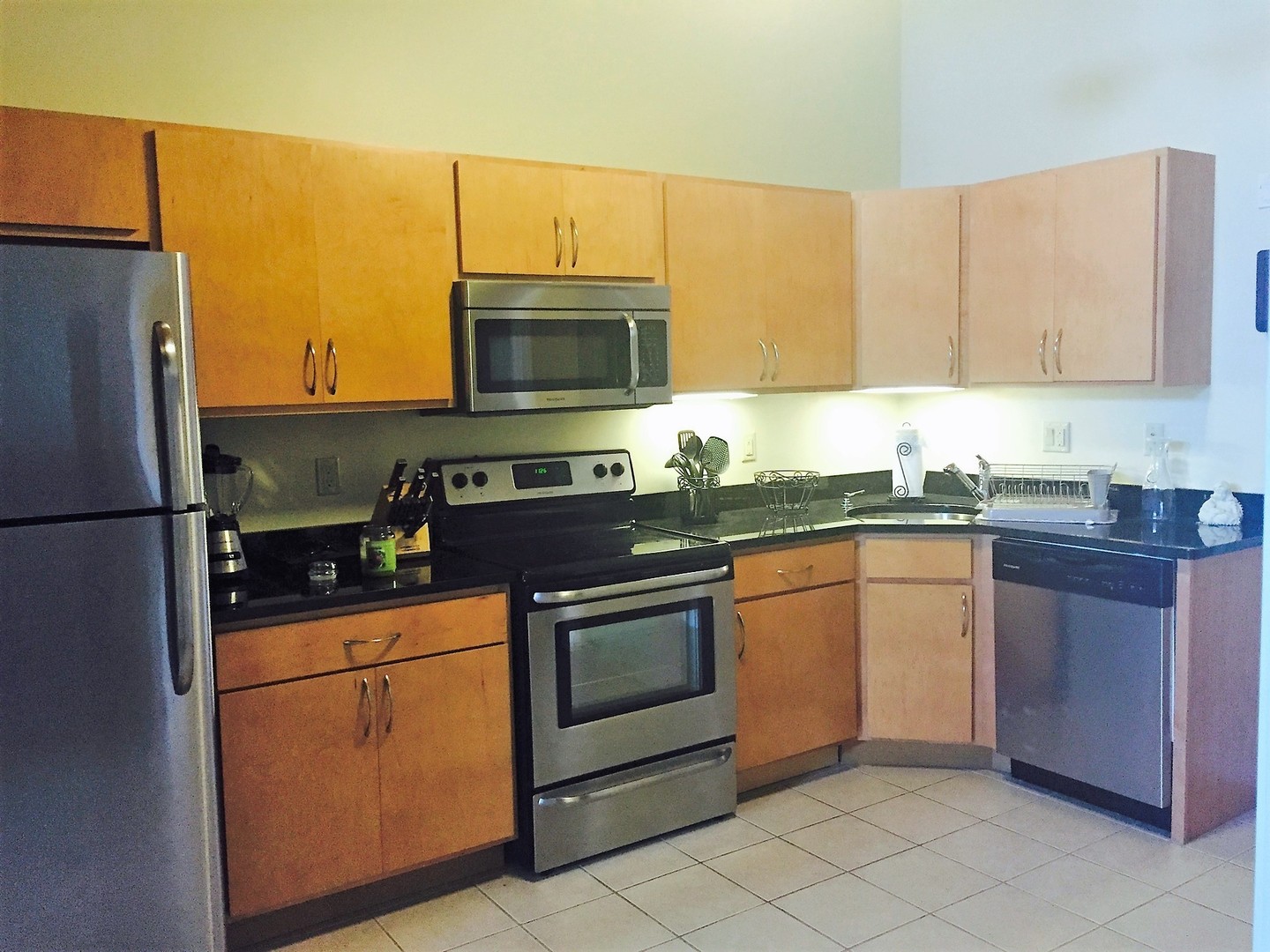 New Bedford Apartment: 10 Manomet Street