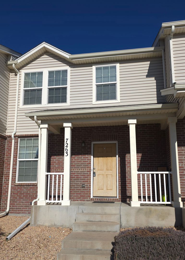 Fountain House: 7263 Countryside Grove