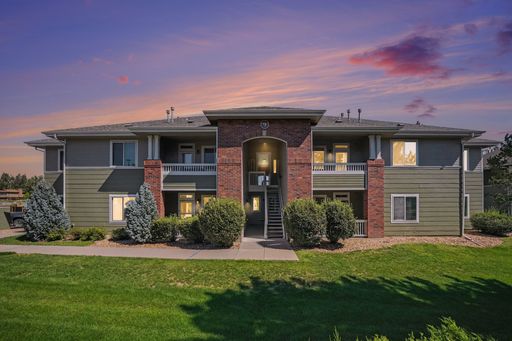 Recently remodeled 2-bedroom, 2-bath home in Littleton, CO – photo 1