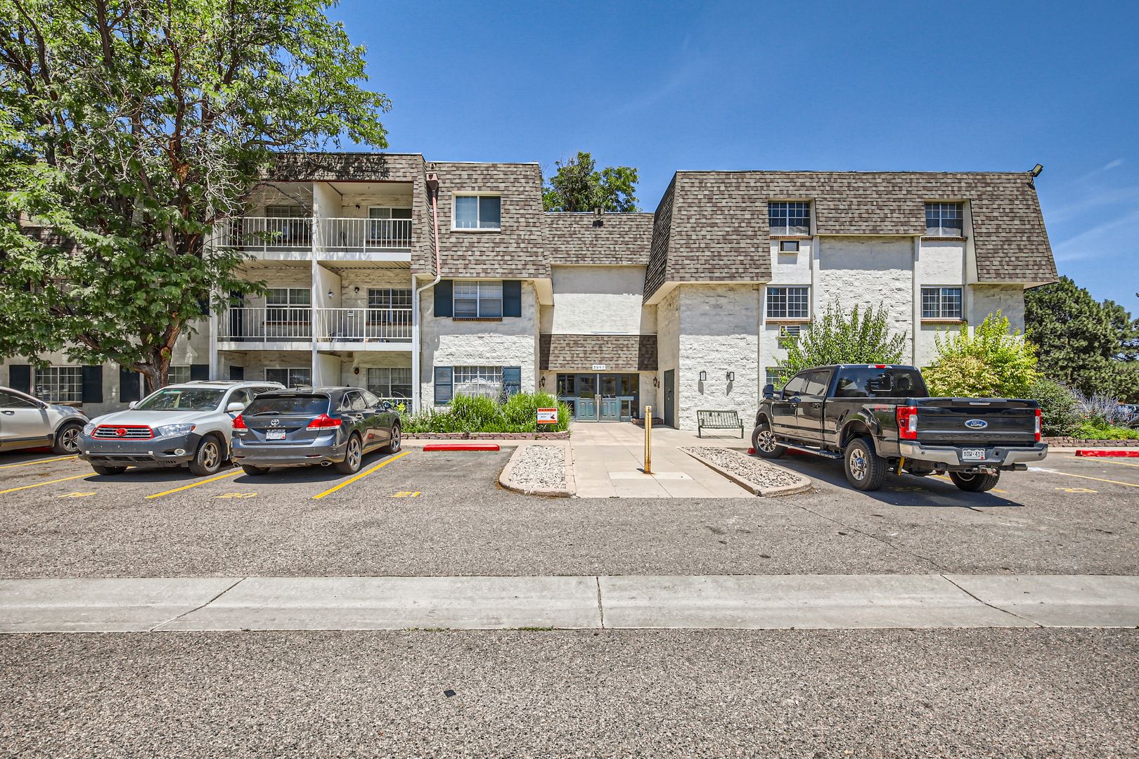 Denver House: 5995 E Iliff Ave Apt 119