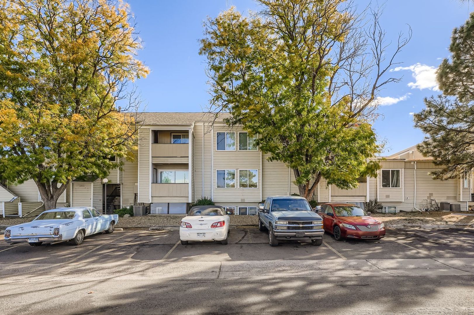 Aurora Condo: 10702 E Exposition Ave