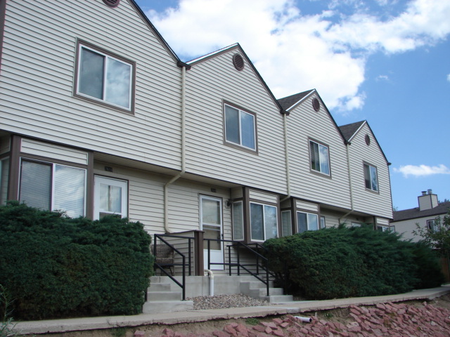 Colorado Springs Townhome: 7616 Lexington Manor Drive