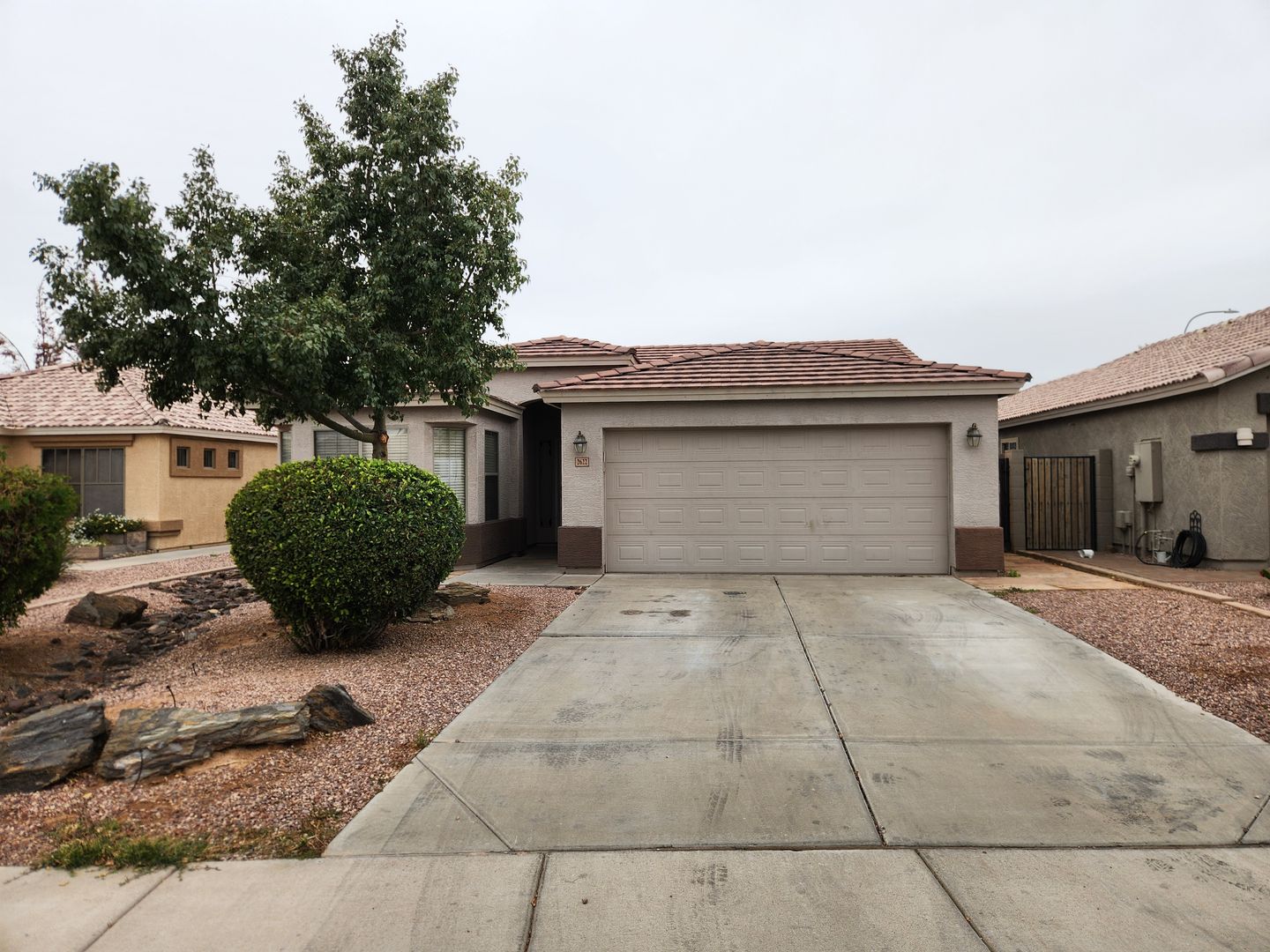 Avondale House: 2622 N 107th Ln