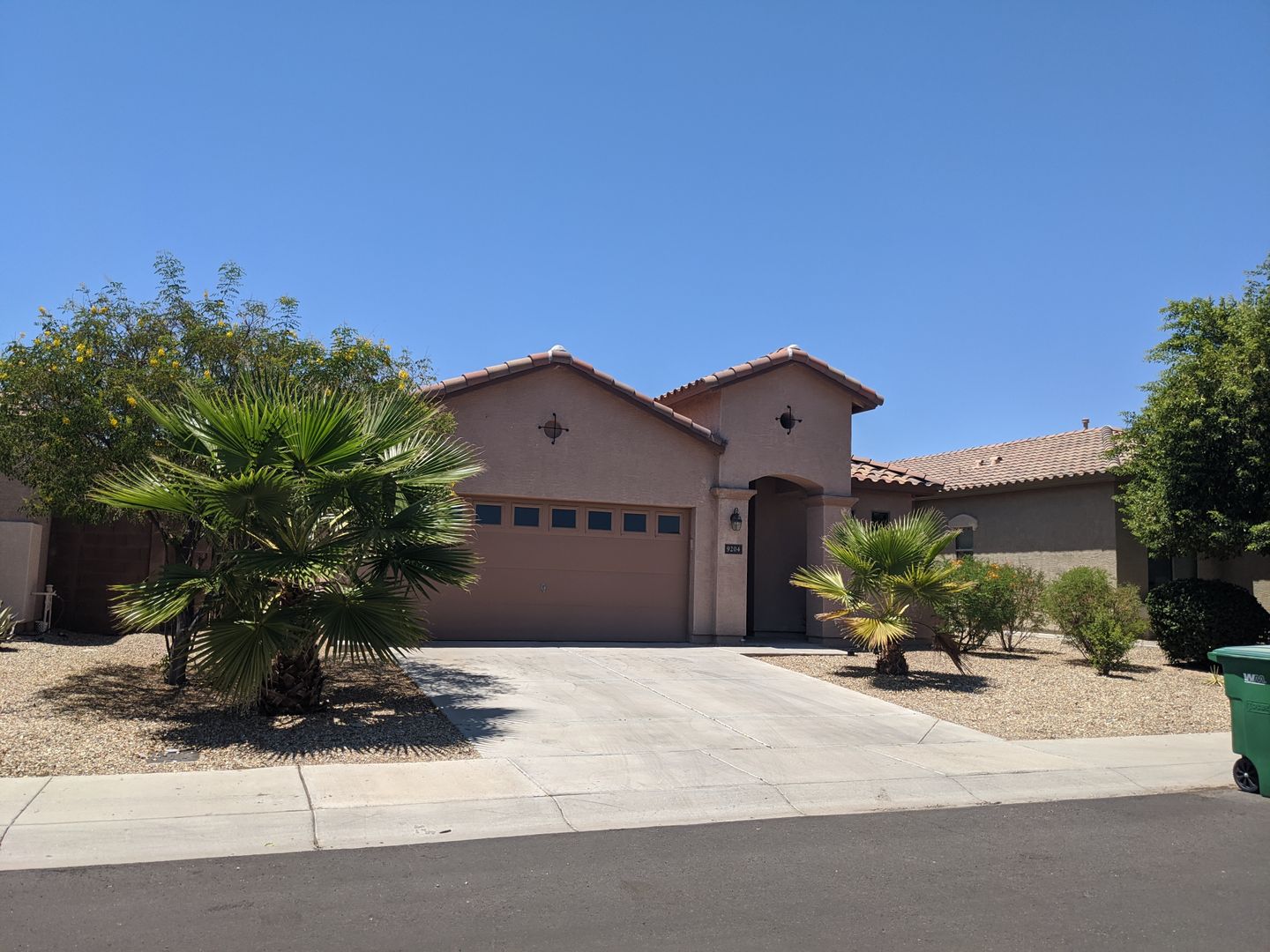 Waddell House: 9204 N 182nd Ln