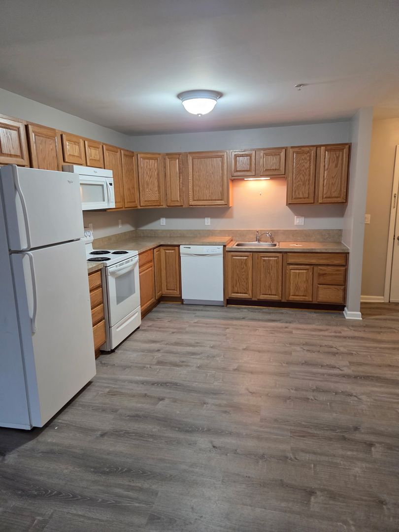 Washington Apartment: 62-68 East Washington Avenue