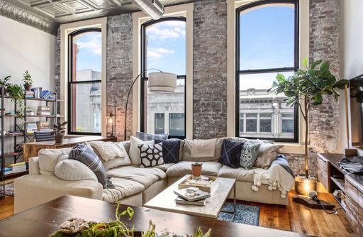 FREE MONTHS RENT! For 13 month lease – photo 1