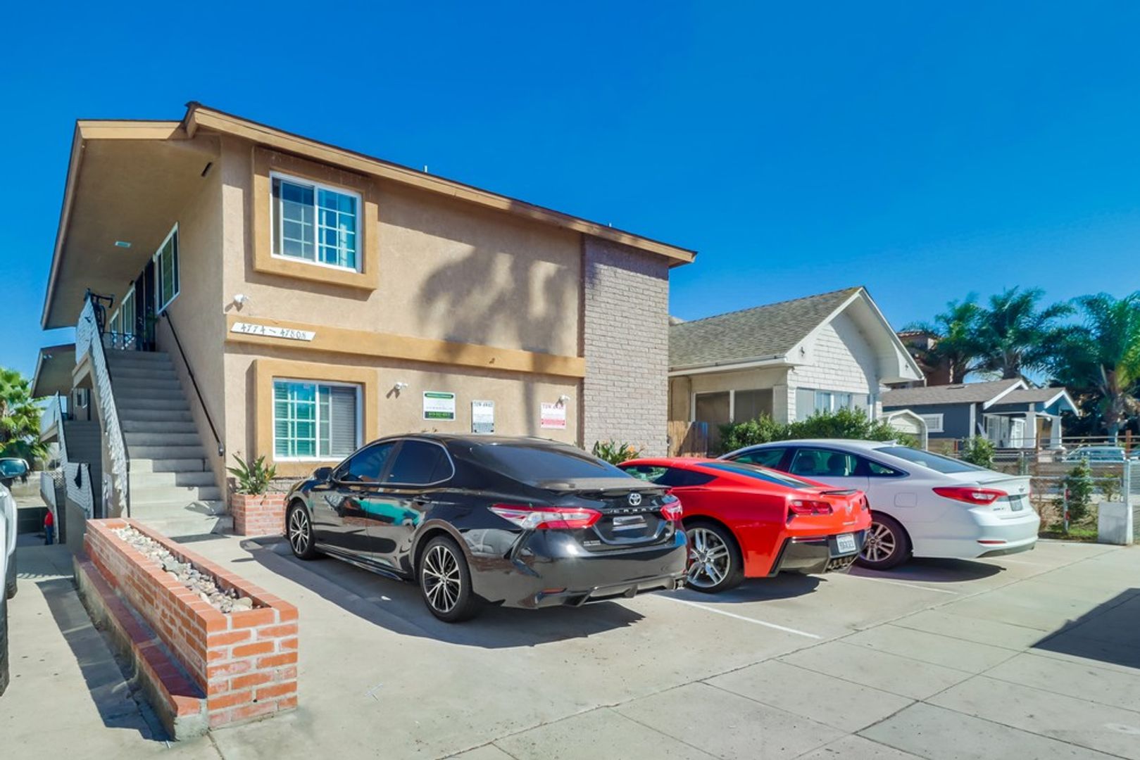 San Diego Apartment: 4774-80 W Point Loma Blvd