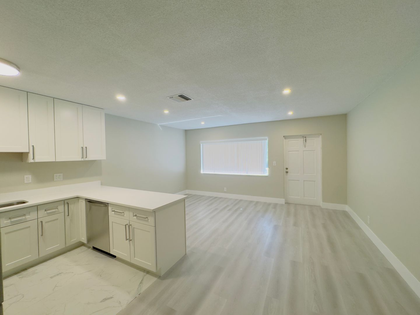 FORT LAUDERDALE Apartment: 1903 SW 3rd Ave