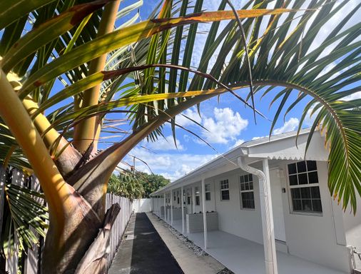 !OCTOBER AVAILABILITY! One bed/One bath Harbordale-Fort Lauderdale(unfurnished) – photo 1