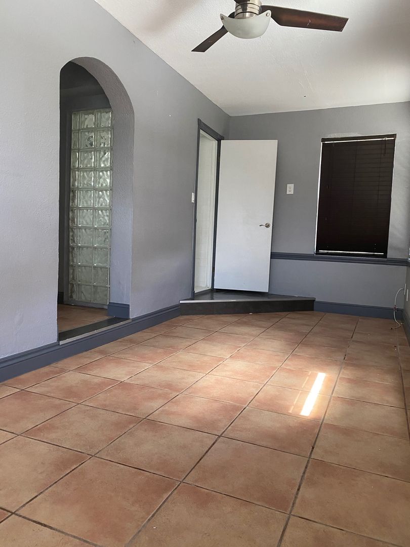 Ft. Lauderdale Apartment: 1634 SW 4th Ave