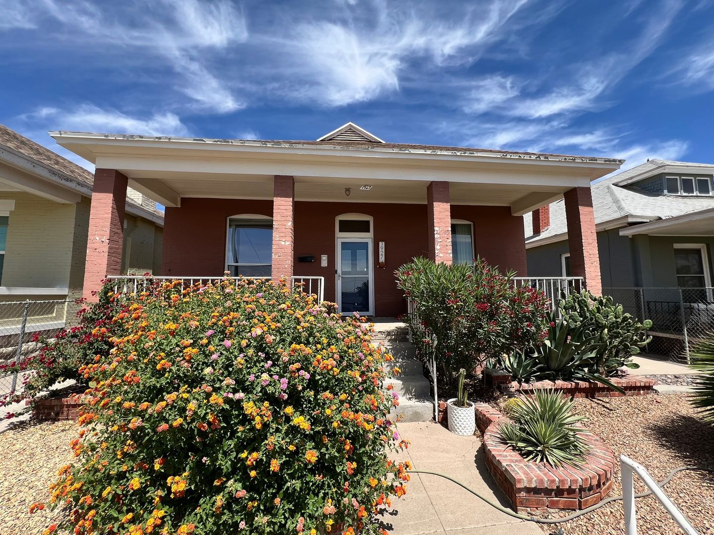 El Paso House: 1927 Arizona