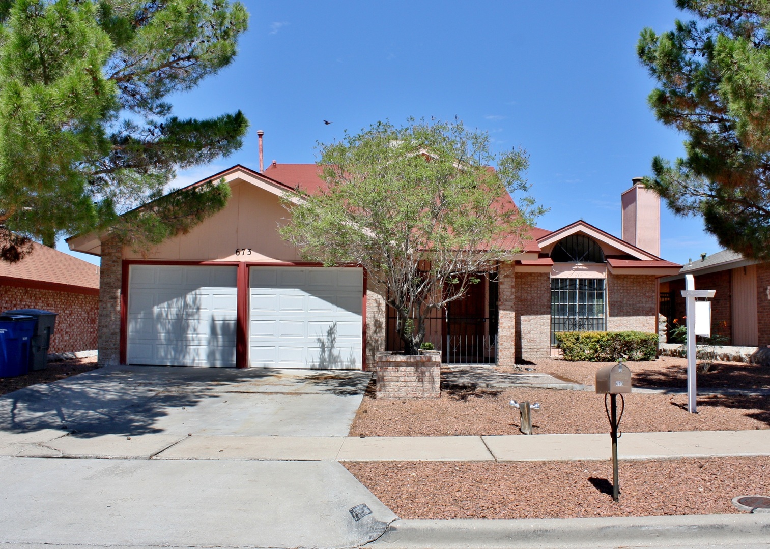 EL PASO House: 673 BRISTOL DR