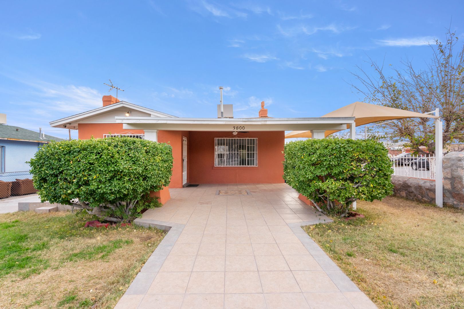El Paso House: 3800 MOREHEAD AVE