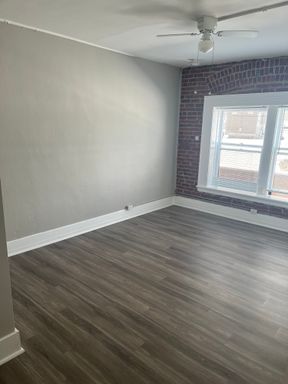 1920'S CLASSIC REMODELED STUDIO ***ASK ABOUT OUR MOVE IN SPECIAL*** – photo 1