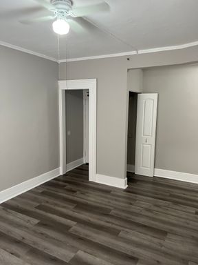 1920'S CLASSIC REMODELED STUDIO ***ASK ABOUT OUR MOVE IN SPECIAL*** – photo 1