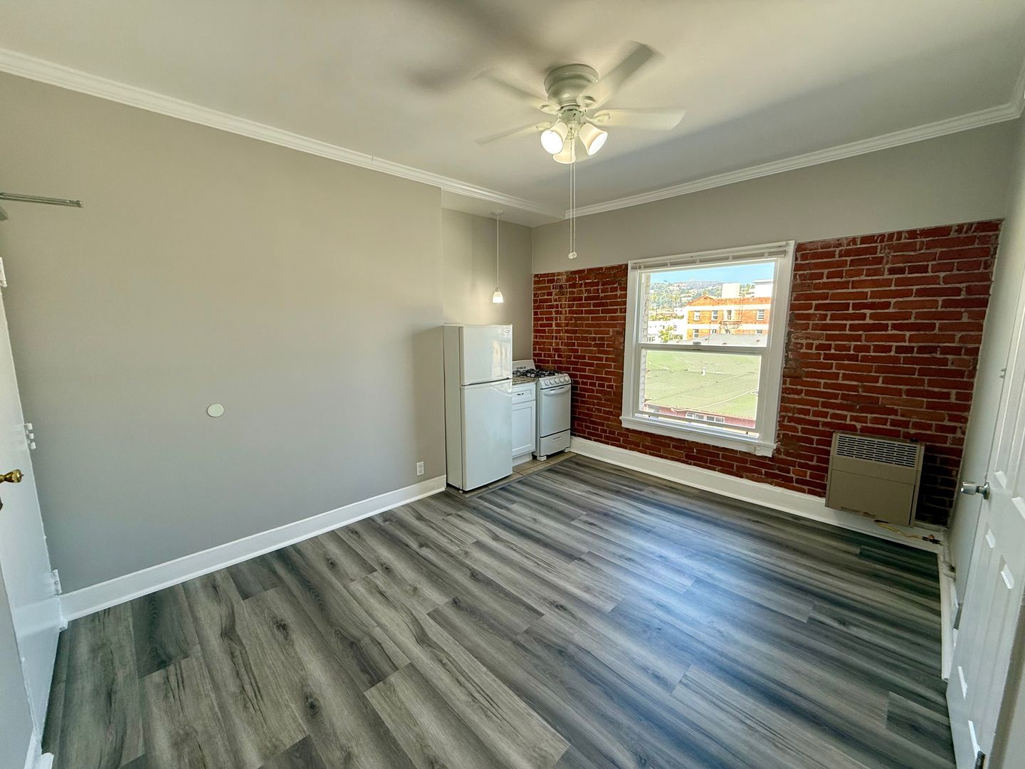 Los Angeles Apartment: 1626 N. Harvard Blvd.