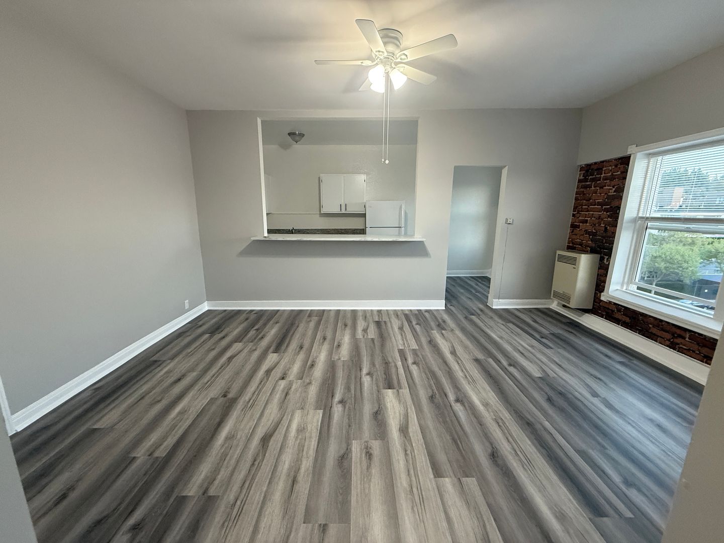 Los Angeles Apartment: 1725 N. Edgemont Street