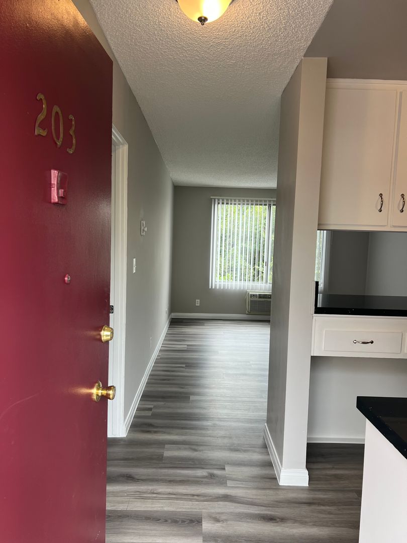 Los Angeles Apartment: 1900 N. Marianna Ave.