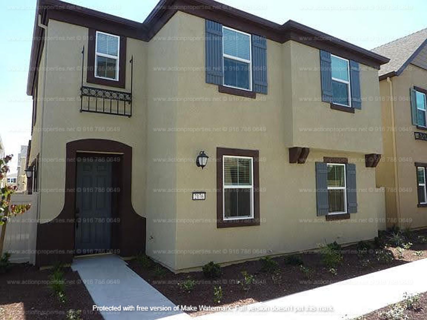 Solar - Belle Maison @ Campus Oaks -2031sqft 3 Bed + Den, 2.5 Bath! Walking Distance to Nugget Market & More!