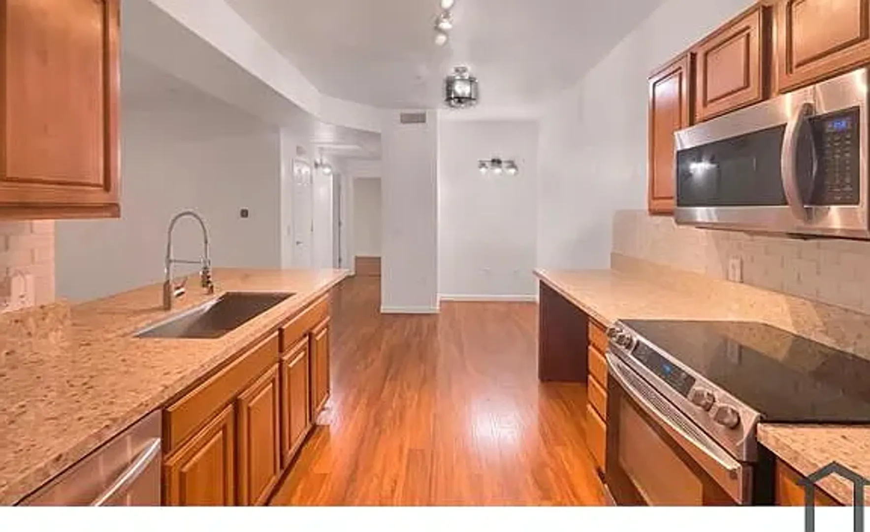 Gibson Drive 501 Unit #1914 6 of 8