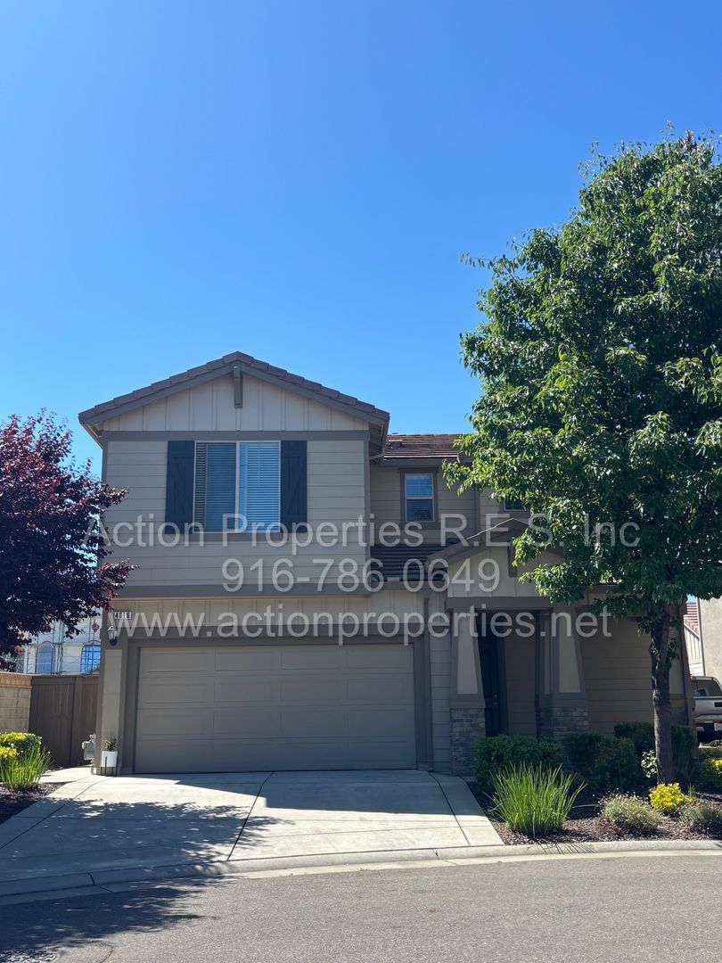 Roseville Apartment: Impala & Malibu