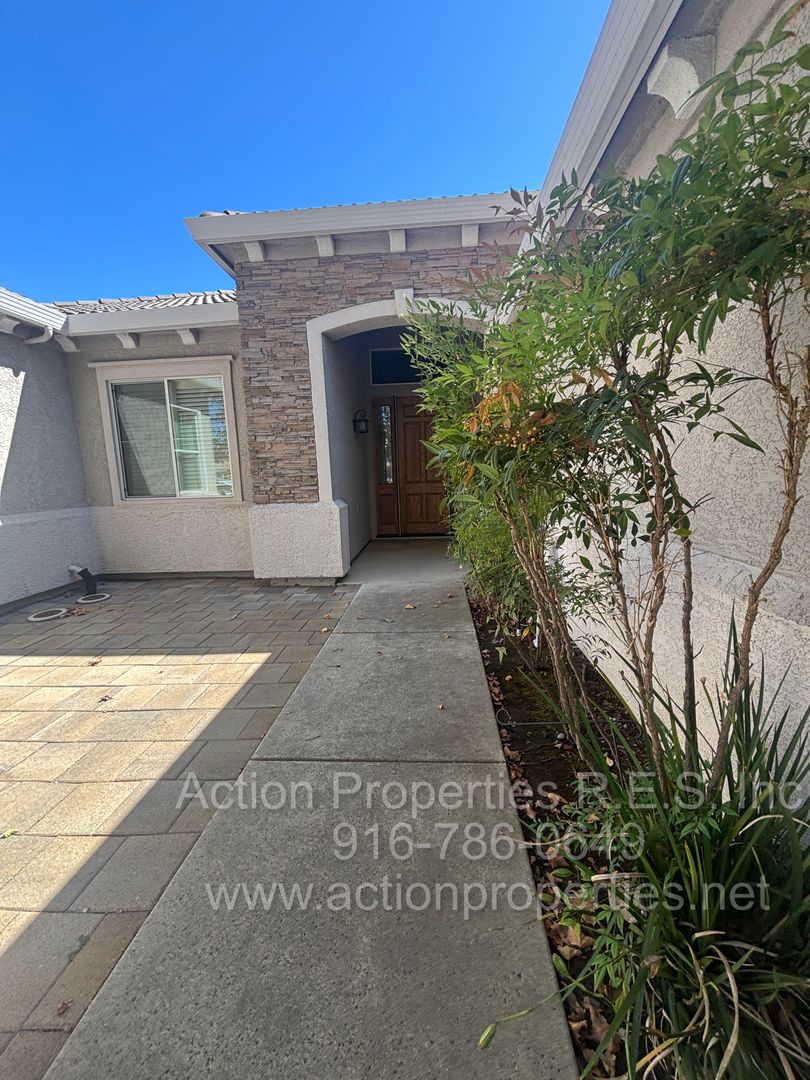 Eriswell Drive 1511 (p) 6 of 12