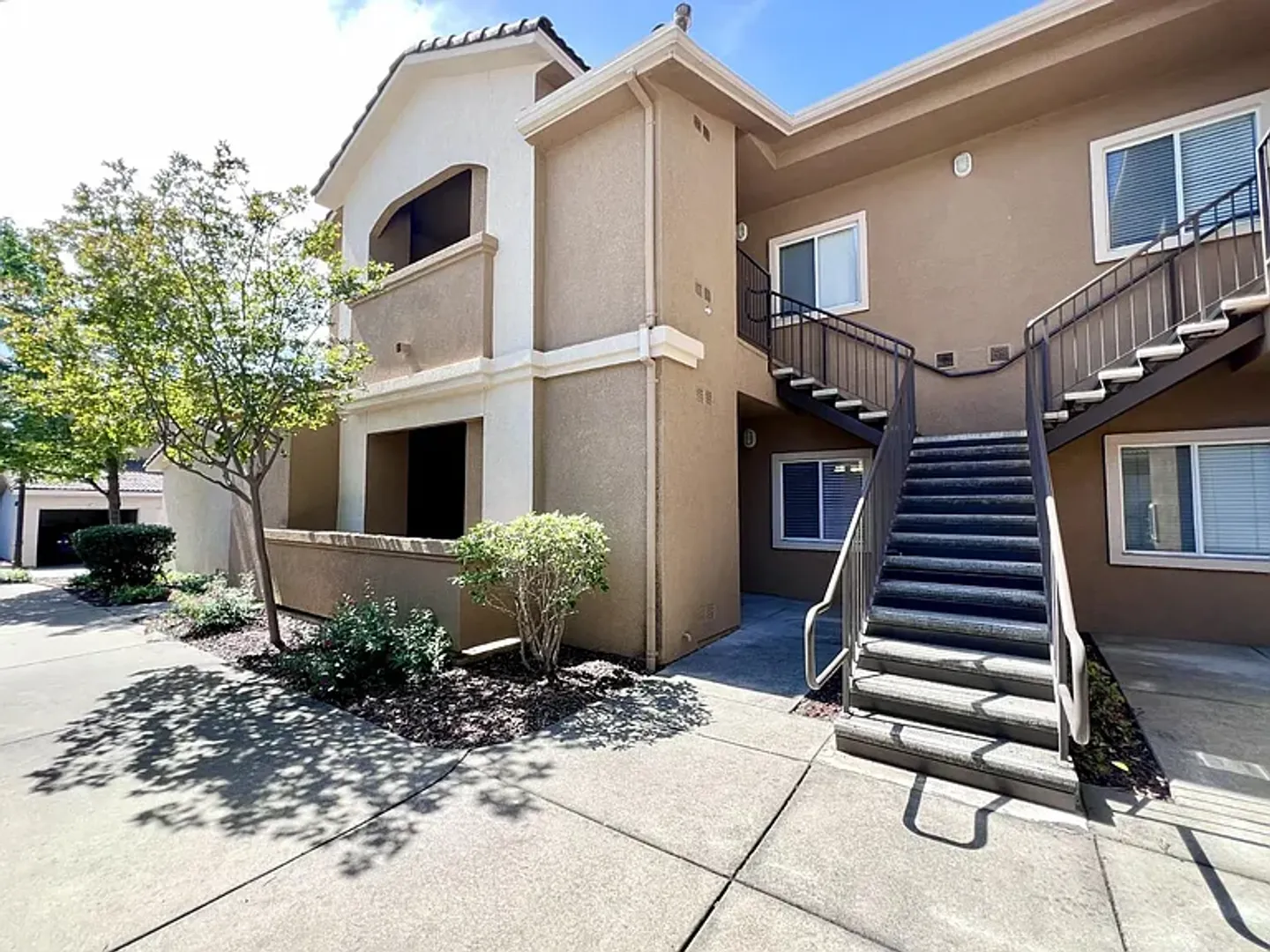 Roseville Condo: 501 Gibson Drive #711