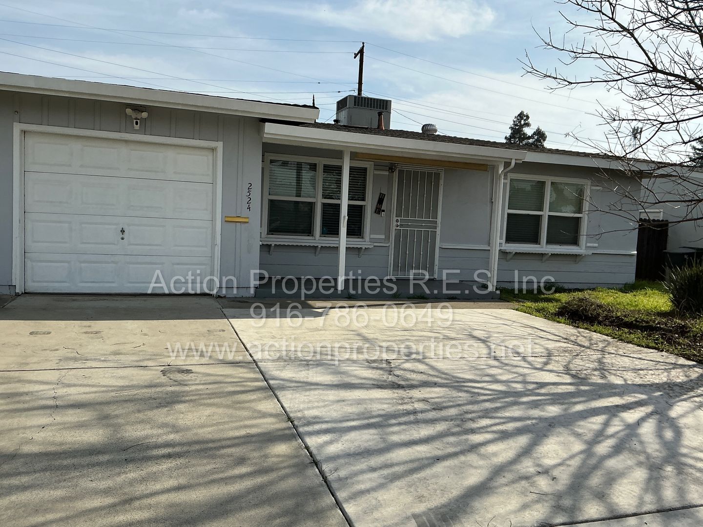 Sacramento House: 2524 Anna Way