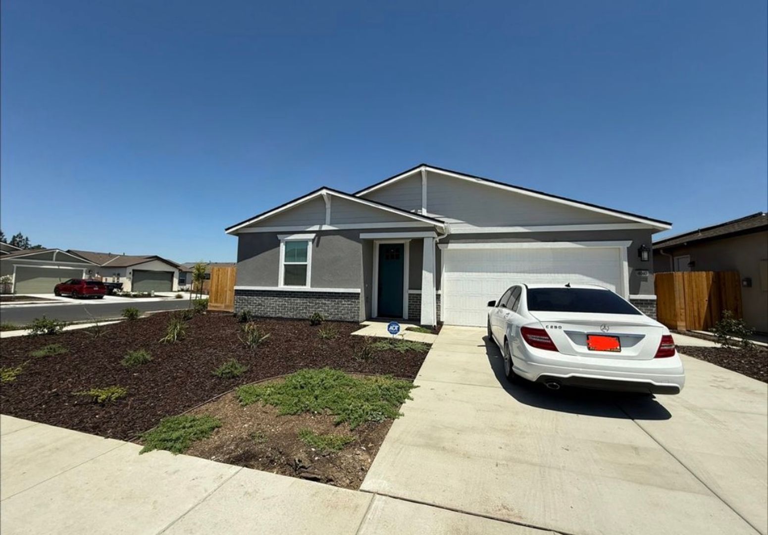 Visalia House: 4040 W Babcock Ave