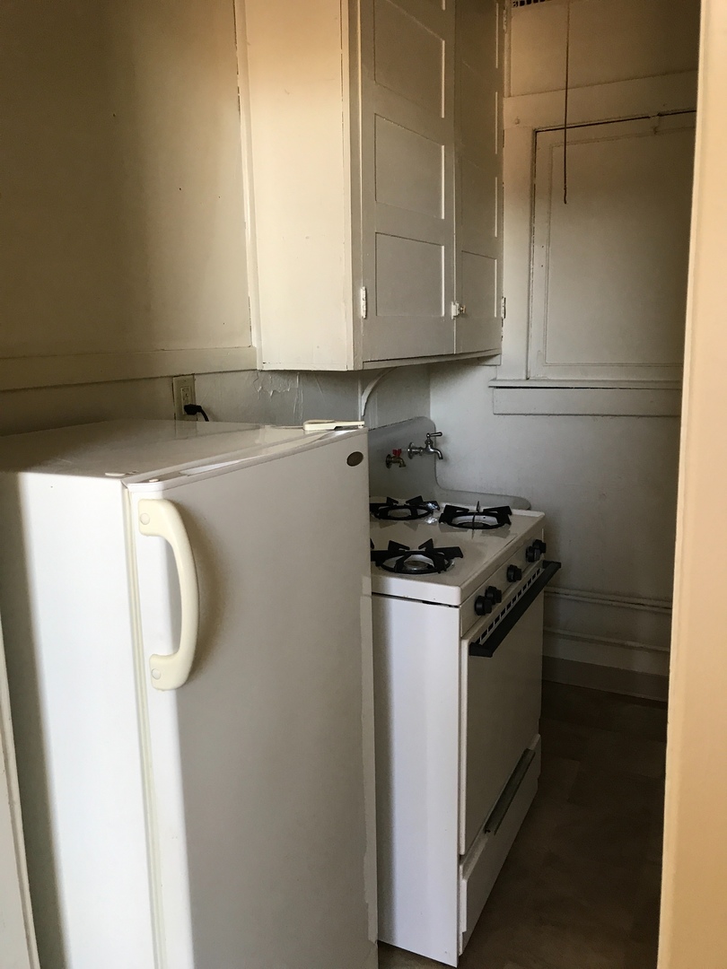 Fort Dodge Apartment: 1020 Central Ave