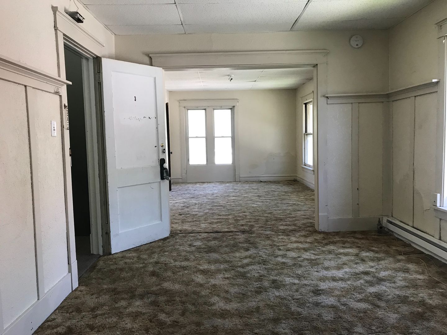 Fort Dodge Apartment: 913 3rd Ave N
