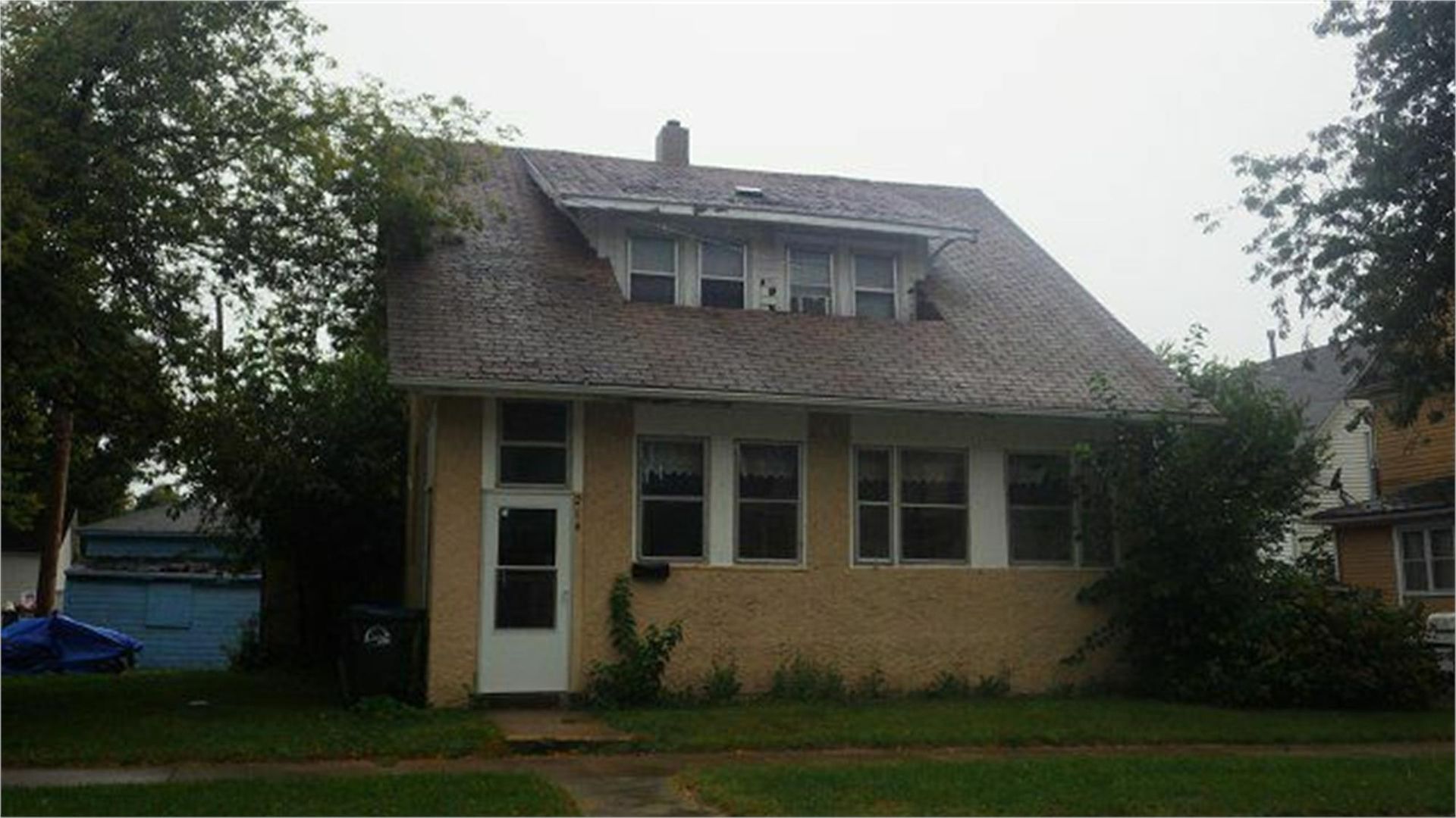 Fort Dodge House: 216 N 14th St