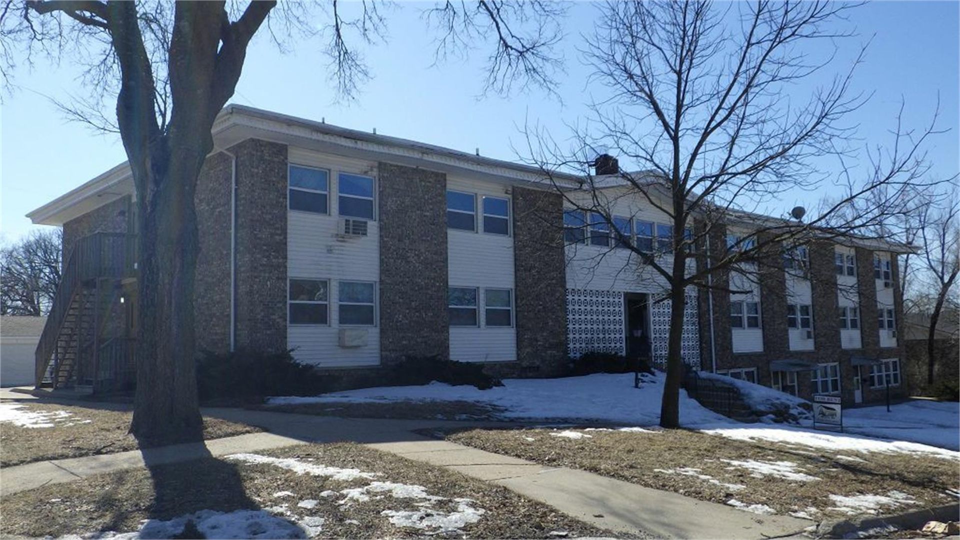 Fort Dodge Apartment: 723 7th Ave N
