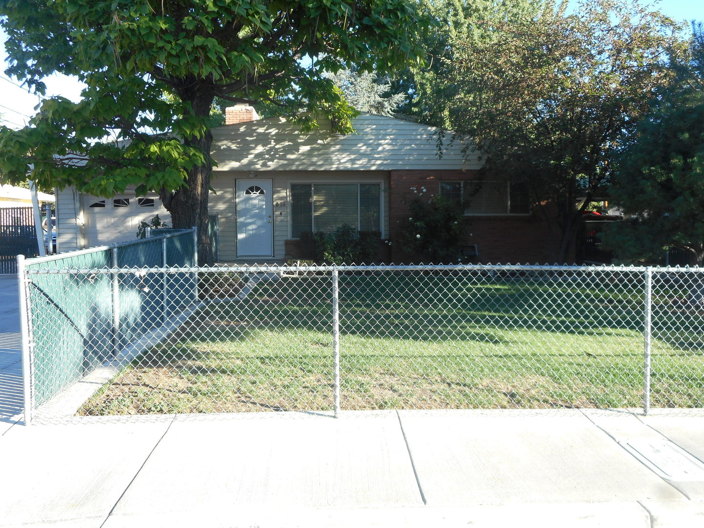 Sparks Apartment: 830 G Street