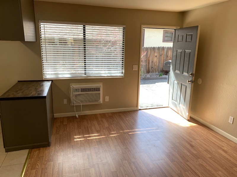 Reno Apartment: 264 Thoma St