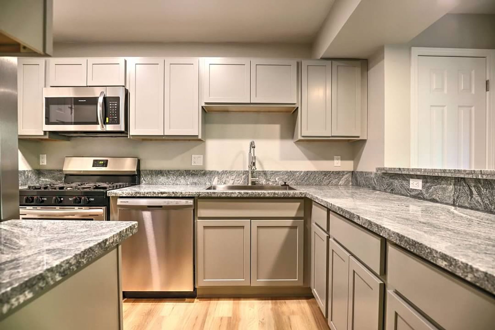 Reno Apartment: 1175 Glenda Way