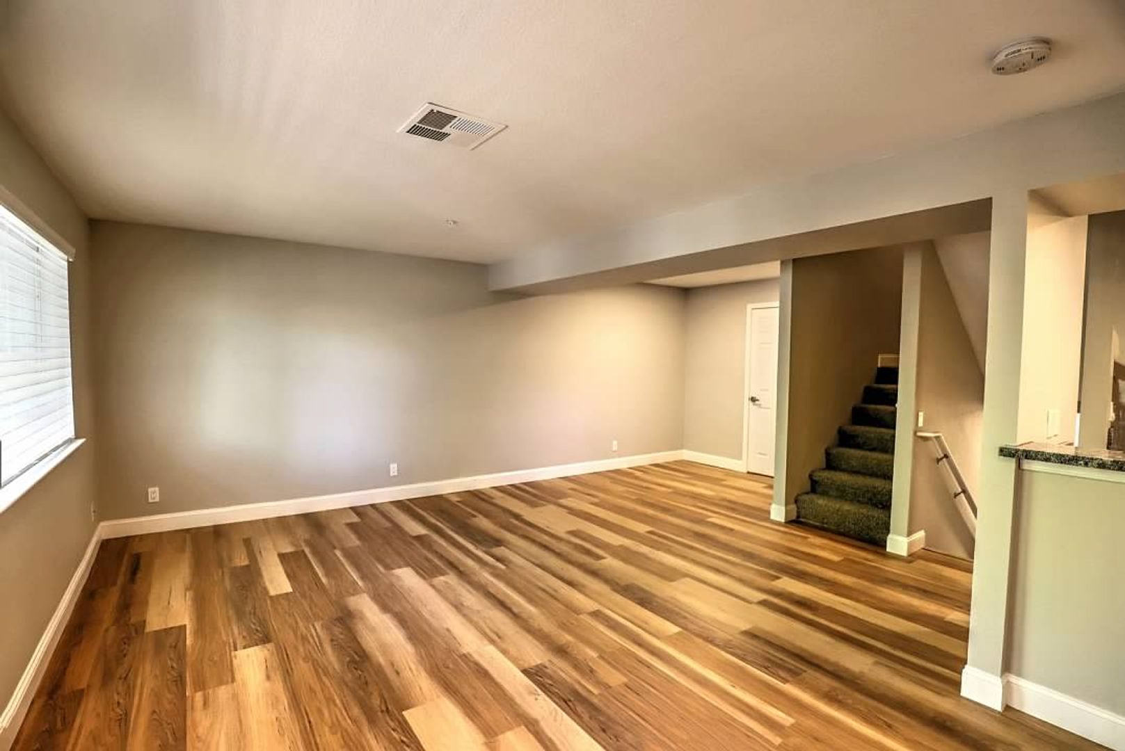 Reno Apartment: 1175 Glenda Way