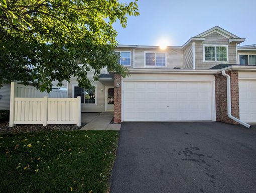 2BR, 2BA Otsego Townhome for Rent – photo 1