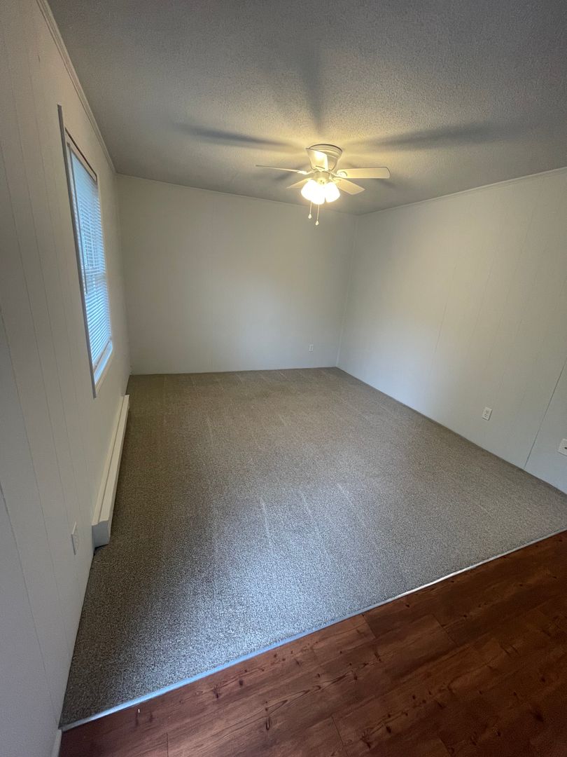 Lexington Apartment: Hill Everhart Road