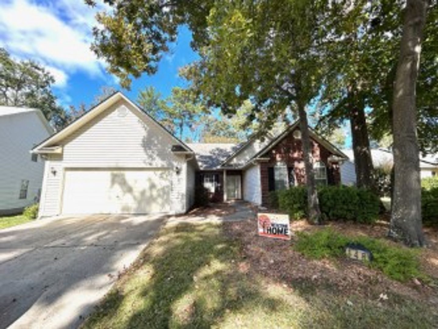 Goose Creek House: 148 Adthan Circle