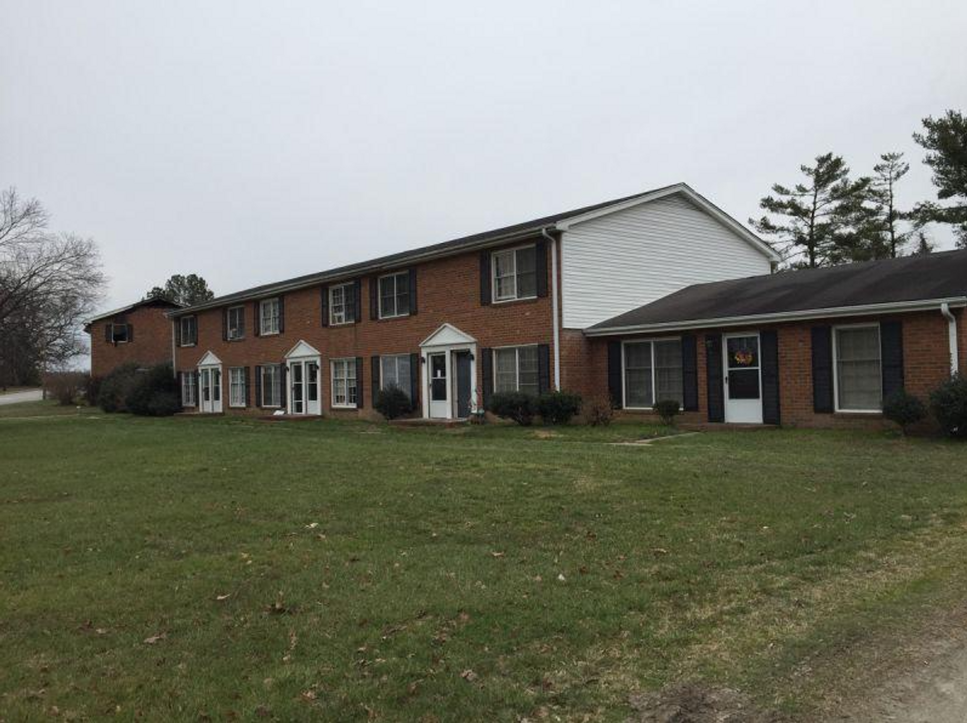 Lionchase Apartments