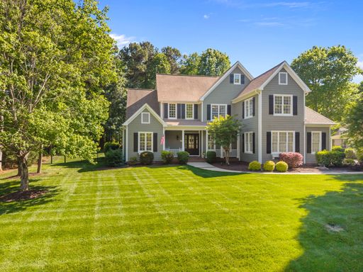 Gorgeous 4 Bedroom in Lake Norman w/ Boat Slip Available – photo 1
