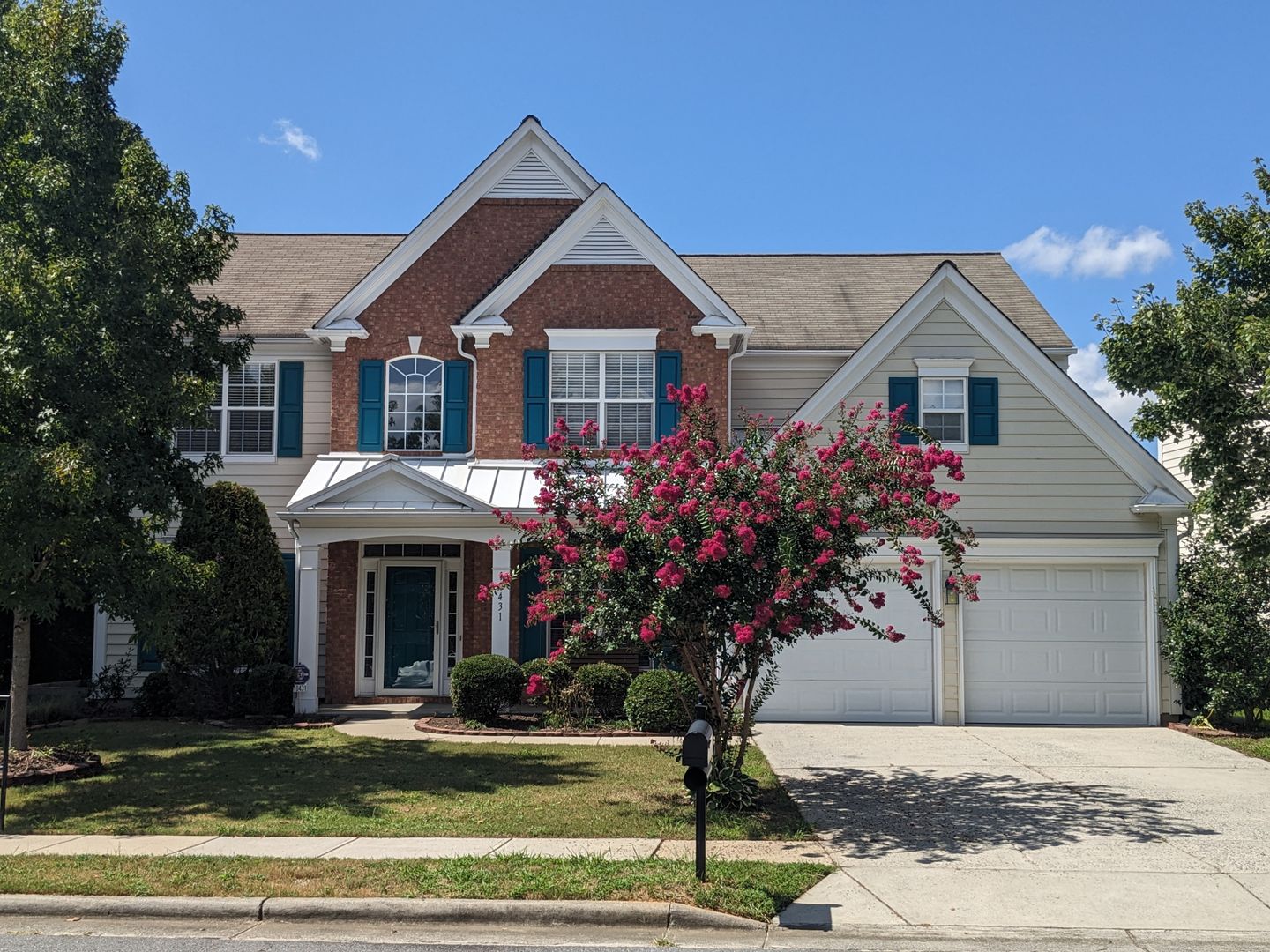Charlotte House: 10431 Olde Ivy Way