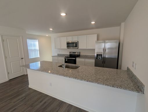 Brand New Corner Unit 3 Bedroom Townhome in Hillsdale Ridge