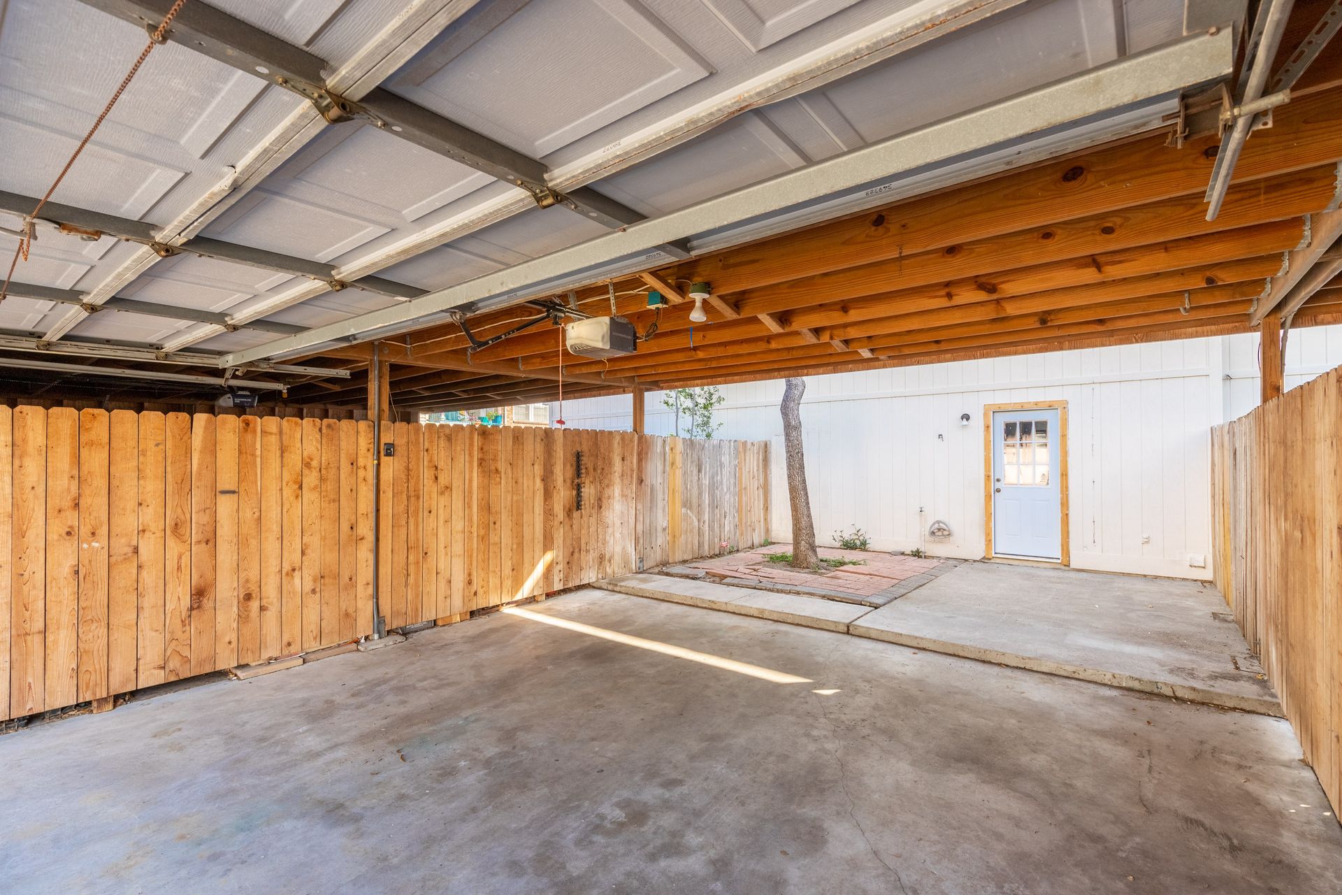 Parking at Ridgeway Townhomes (3 of 7)