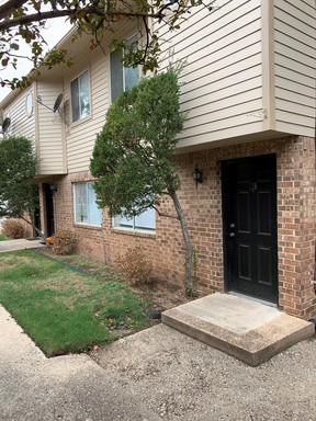 ***WALK TO UNT*** – photo 1