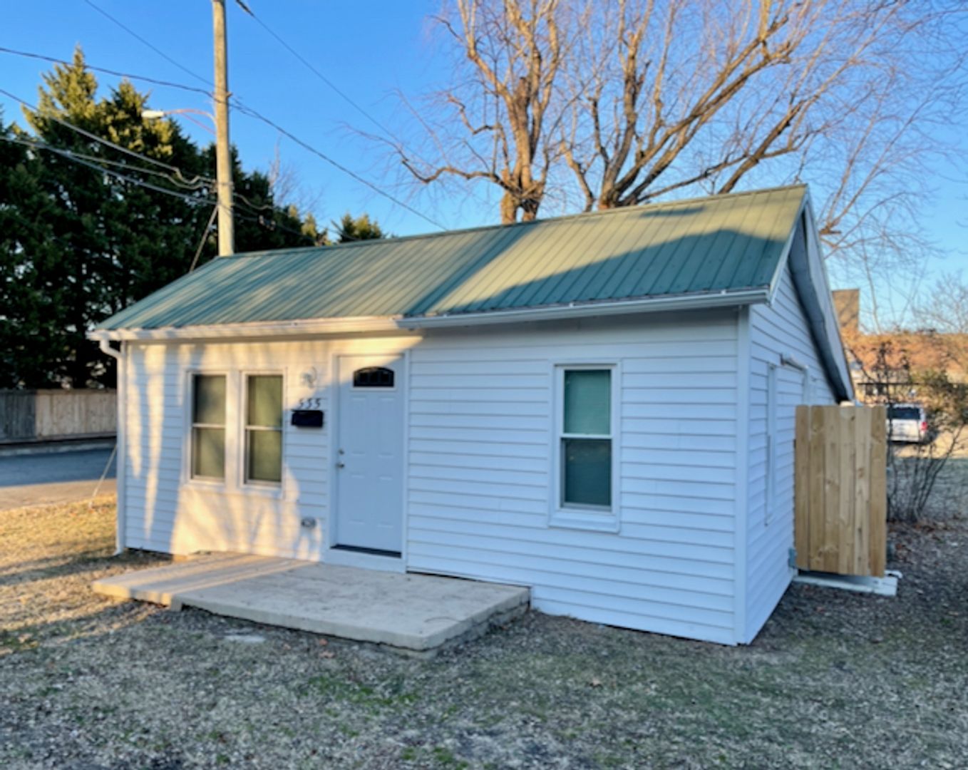 Salisbury House: 535 Winder St